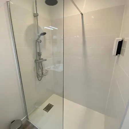 Appartement Cholet les Halles coté jardin Extérieur photo